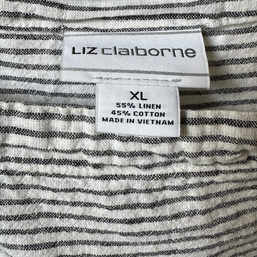 Square neck Liz Claiborne Tunic - Picture 3 of 5
